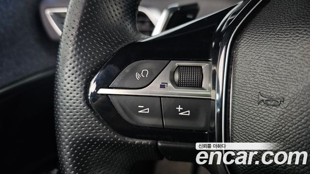 Peugeot 5008 2018 — photo 29