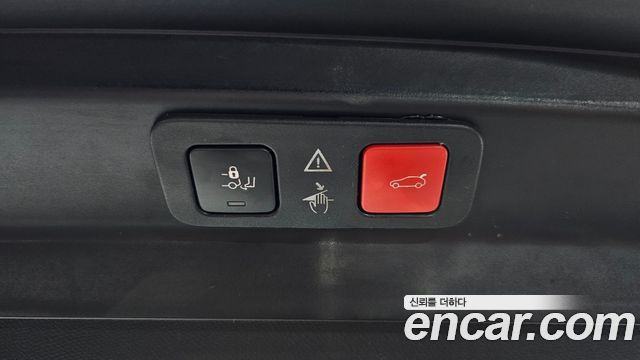 Peugeot 5008 2018 — photo 39