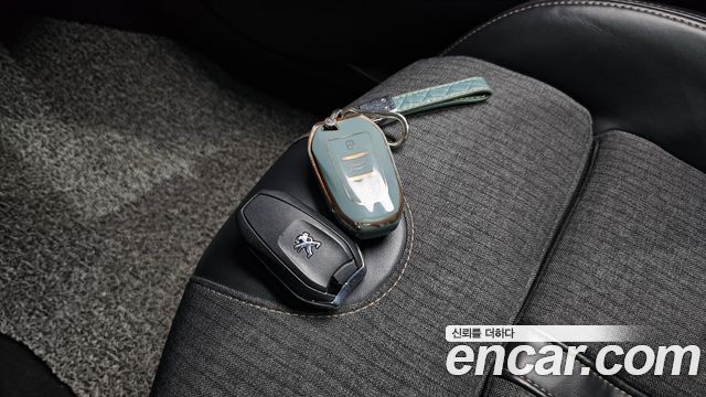 Peugeot 5008 2018 — photo 40