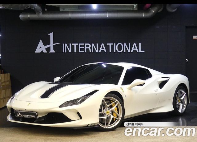 Ferrari F8 2022 — photo 2