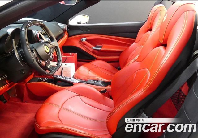 Ferrari F8 2022 — photo 12