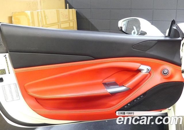 Ferrari F8 2022 — photo 15