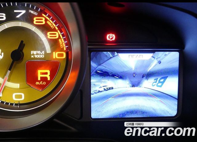 Ferrari F8 2022 — photo 20