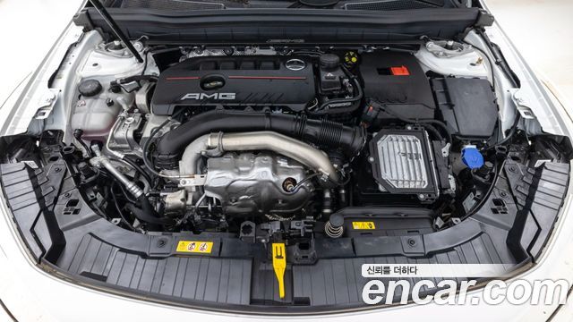 Mercedes-Benz GLB-Class 2026 — photo 6
