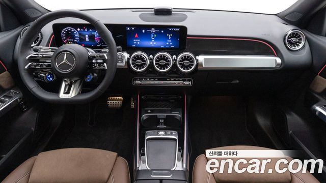 Mercedes-Benz GLB-Class 2026 — photo 7