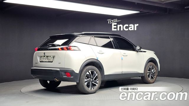 Peugeot 2008 2021 — photo 2