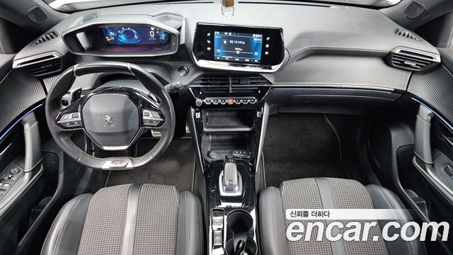 Peugeot 2008 2021 — photo 7