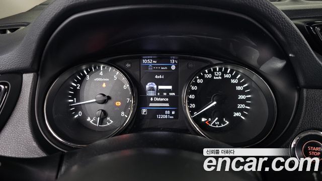 Nissan X-Trail 2018 — photo 11