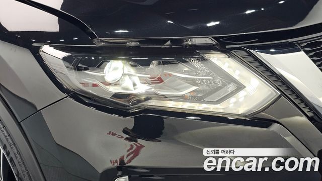 Nissan X-Trail 2018 — photo 8