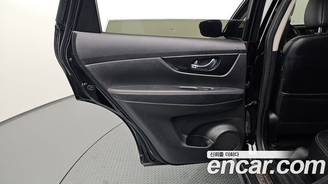 Nissan X-Trail 2018 — photo 15