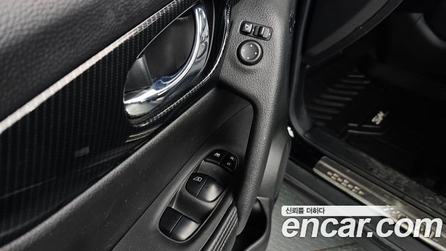Nissan X-Trail 2018 — photo 28