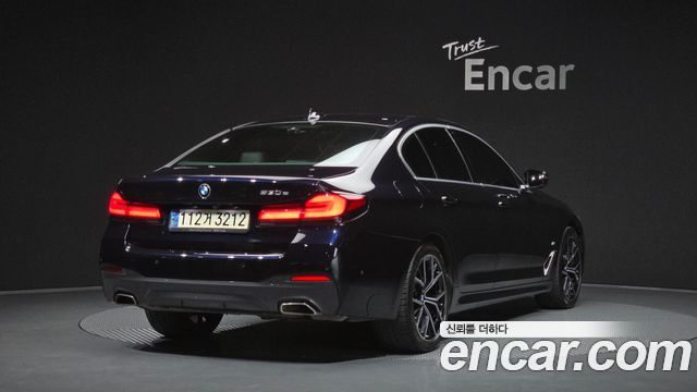 BMW 5-Series 2021 — photo 2