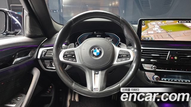 BMW 5-Series 2021 — photo 19