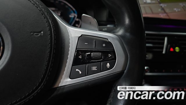 BMW 5-Series 2021 — photo 32