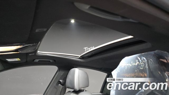 BMW 5-Series 2021 — photo 38