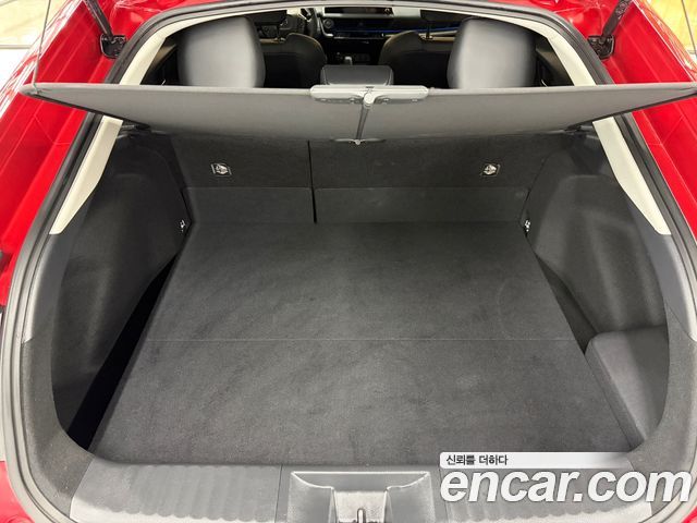 Toyota Prius 2026 — photo 17