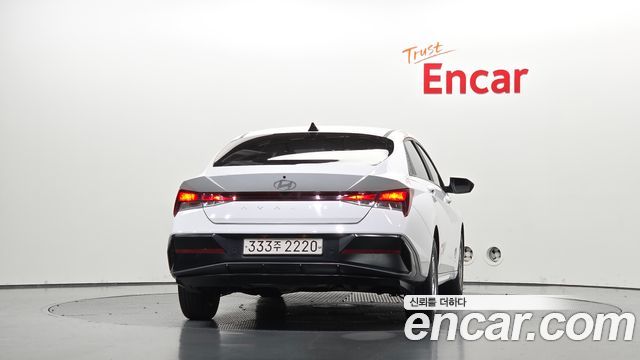 Hyundai AVANTE 2024 — photo 4