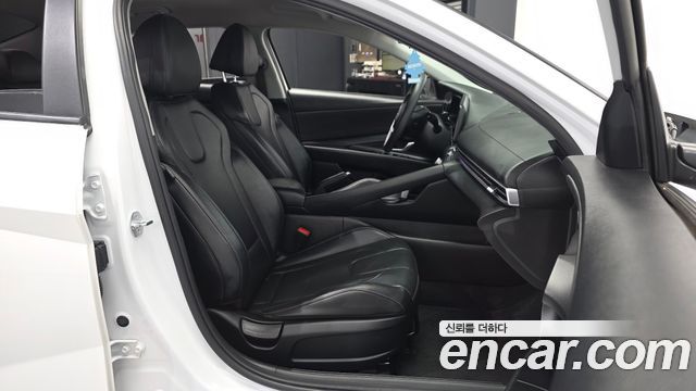 Hyundai AVANTE 2024 — photo 17