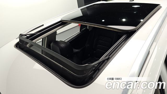 Volkswagen Tiguan 2020 — photo 25