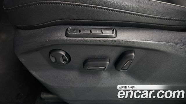 Volkswagen Tiguan 2020 — photo 29