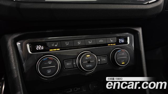 Volkswagen Tiguan 2020 — photo 37