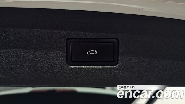 Volkswagen Tiguan 2020 — photo 39