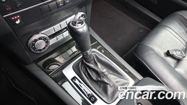 Mercedes-Benz GLK-Class 2012 — photo 9
