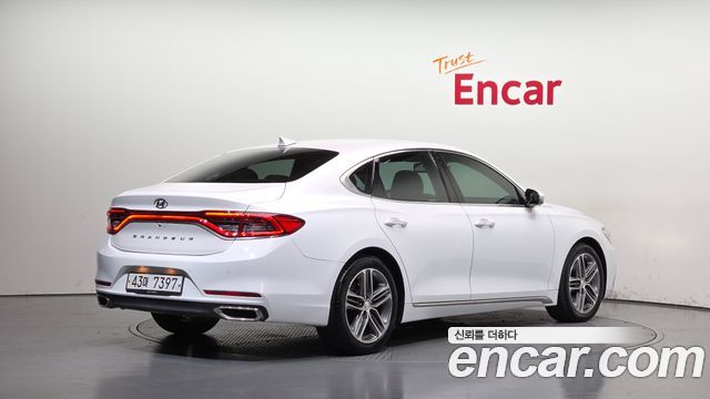 Hyundai Grandeur 2018 — photo 2