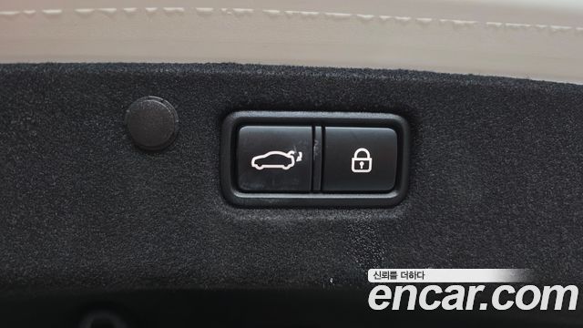 Hyundai Grandeur 2018 — photo 35