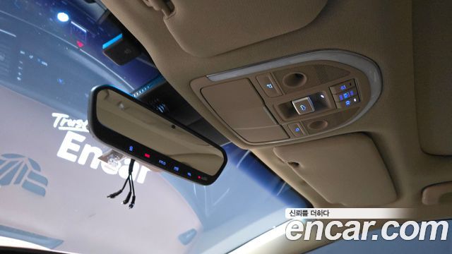 Genesis G80 2017 — photo 25