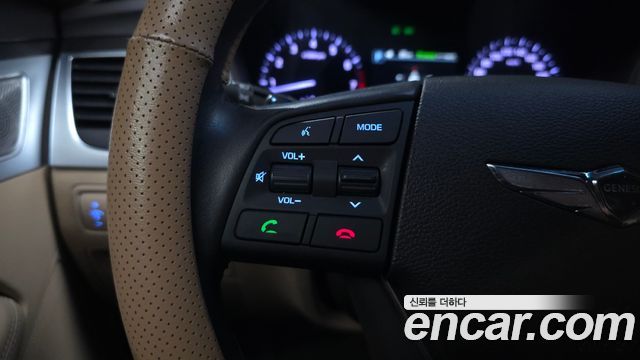 Genesis G80 2017 — photo 31