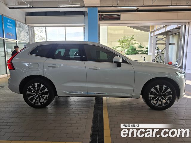 Volvo XC60 2025 — photo 5