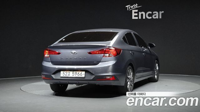 Hyundai AVANTE 2019 — photo 2