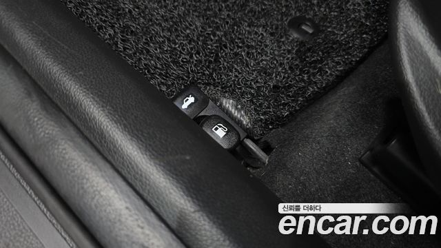 Hyundai AVANTE 2019 — photo 24