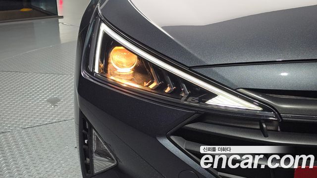 Hyundai AVANTE 2019 — photo 8