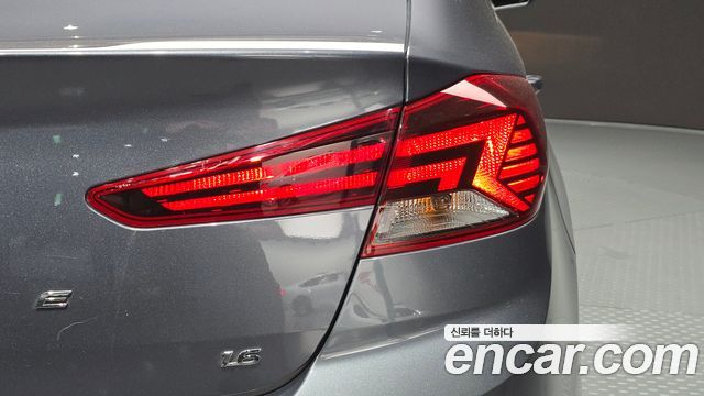Hyundai AVANTE 2019 — photo 9