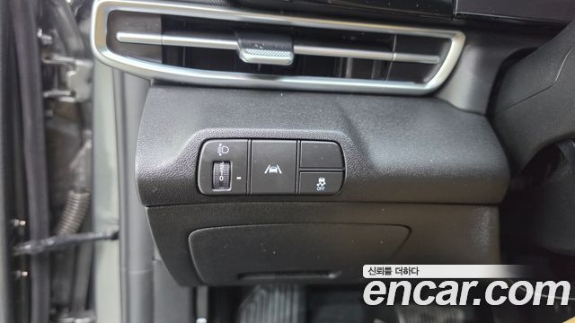Hyundai AVANTE 2023 — photo 19
