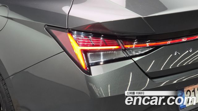 Hyundai AVANTE 2023 — photo 9