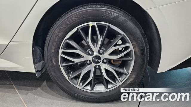 Kia K5 2022 — photo 7