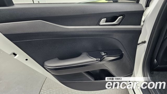 Kia K5 2022 — photo 15