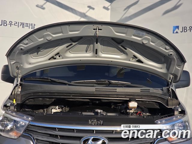 Hyundai Starex 2020 — photo 9