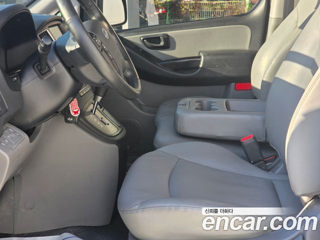 Hyundai Starex 2020 — photo 12