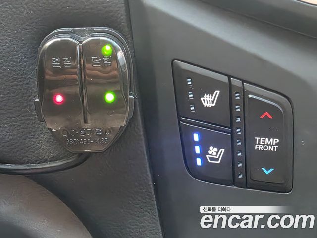 Hyundai Starex 2020 — photo 18