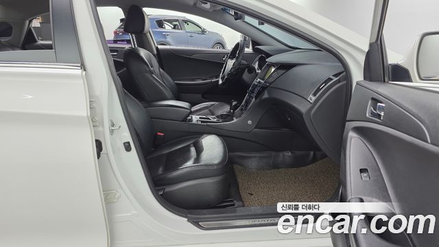 Hyundai Sonata 2014 — photo 11
