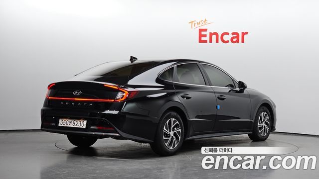 Hyundai Sonata 2022 — photo 2