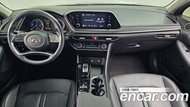 Hyundai Sonata 2022 — photo 10