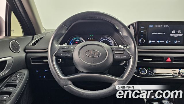 Hyundai Sonata 2022 — photo 24