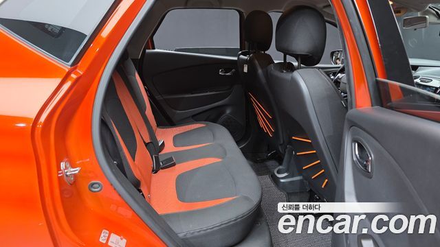Renault Korea QM3 2014 — photo 12