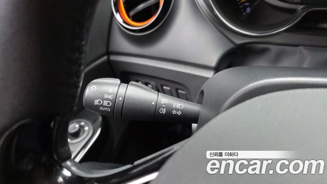 Renault Korea QM3 2014 — photo 17