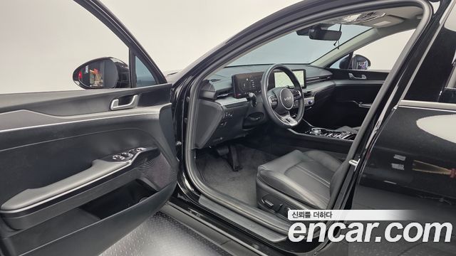 Kia K5 2025 — photo 13